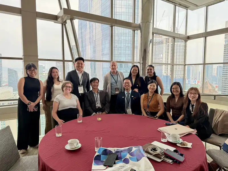Faiz with the Pacific Forum Young Leaders delegation in Kuala Lumpur